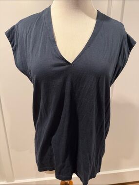 Frame Denim Navy V-Neck Tee - Small